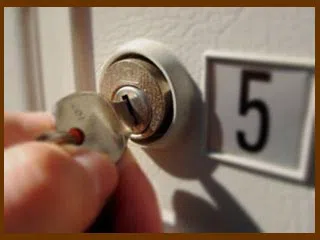 Casselberry Locksmith Store Casselberry, FL 407-549-5043 - 1-mailbox